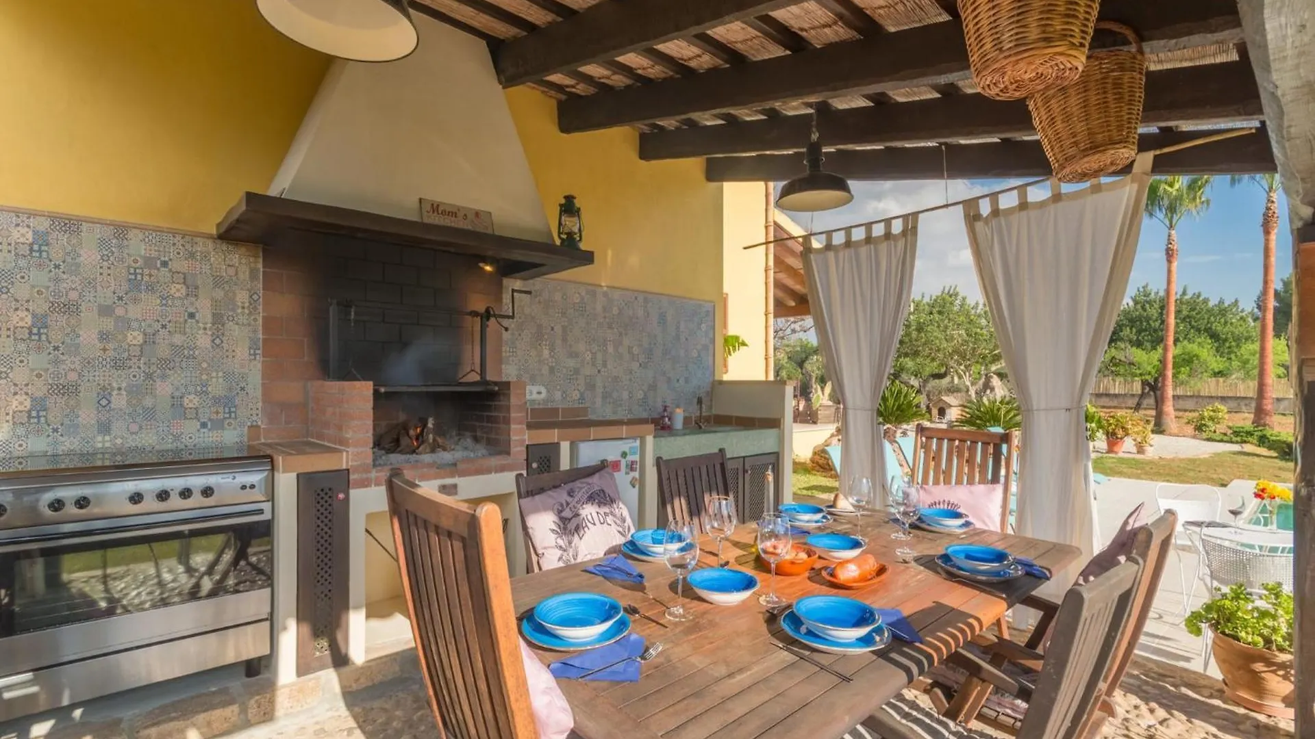 Vakantiehuis Charming Country House In Inca